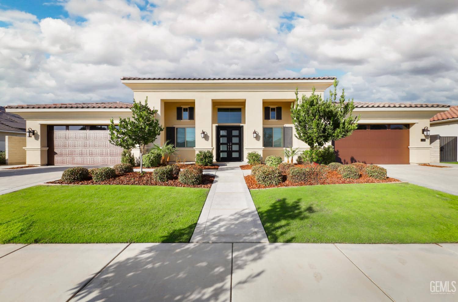 11520 Cloverfield Circle — photo 2
