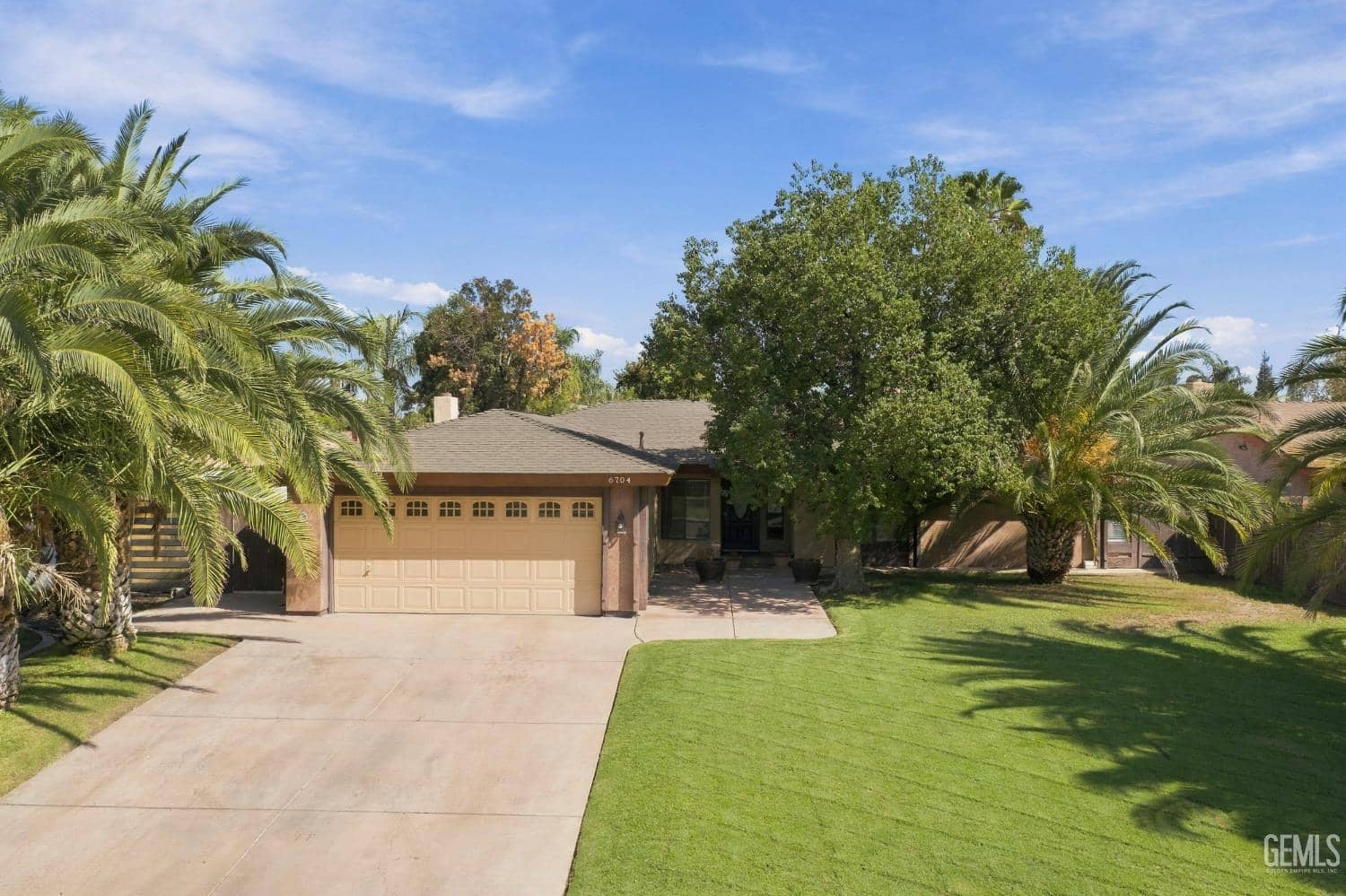 6704 Columbia Lane