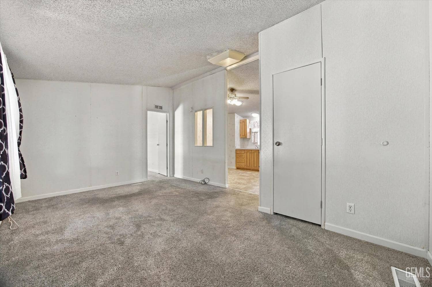 1301 Taft Highway — photo 5