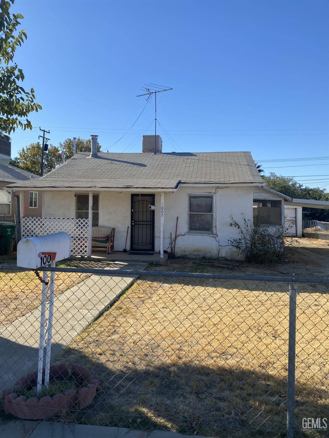 1007 Wilson Avenue — photo 1
