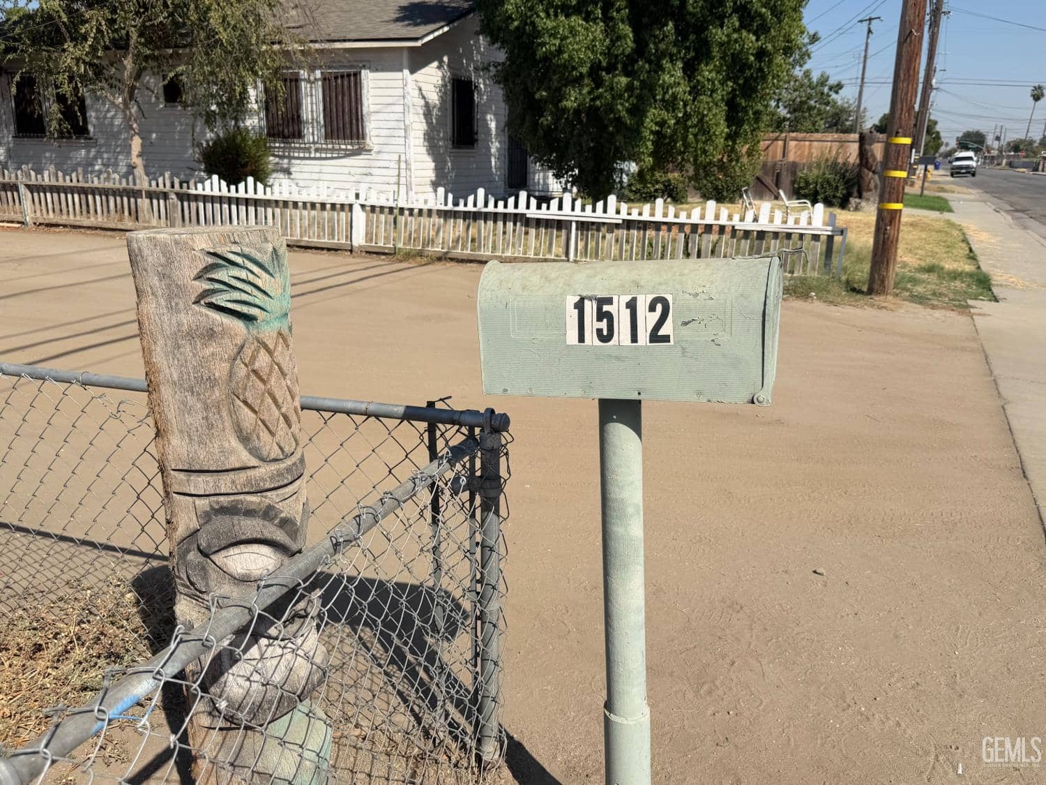 1512 Southgate Drive — photo 3