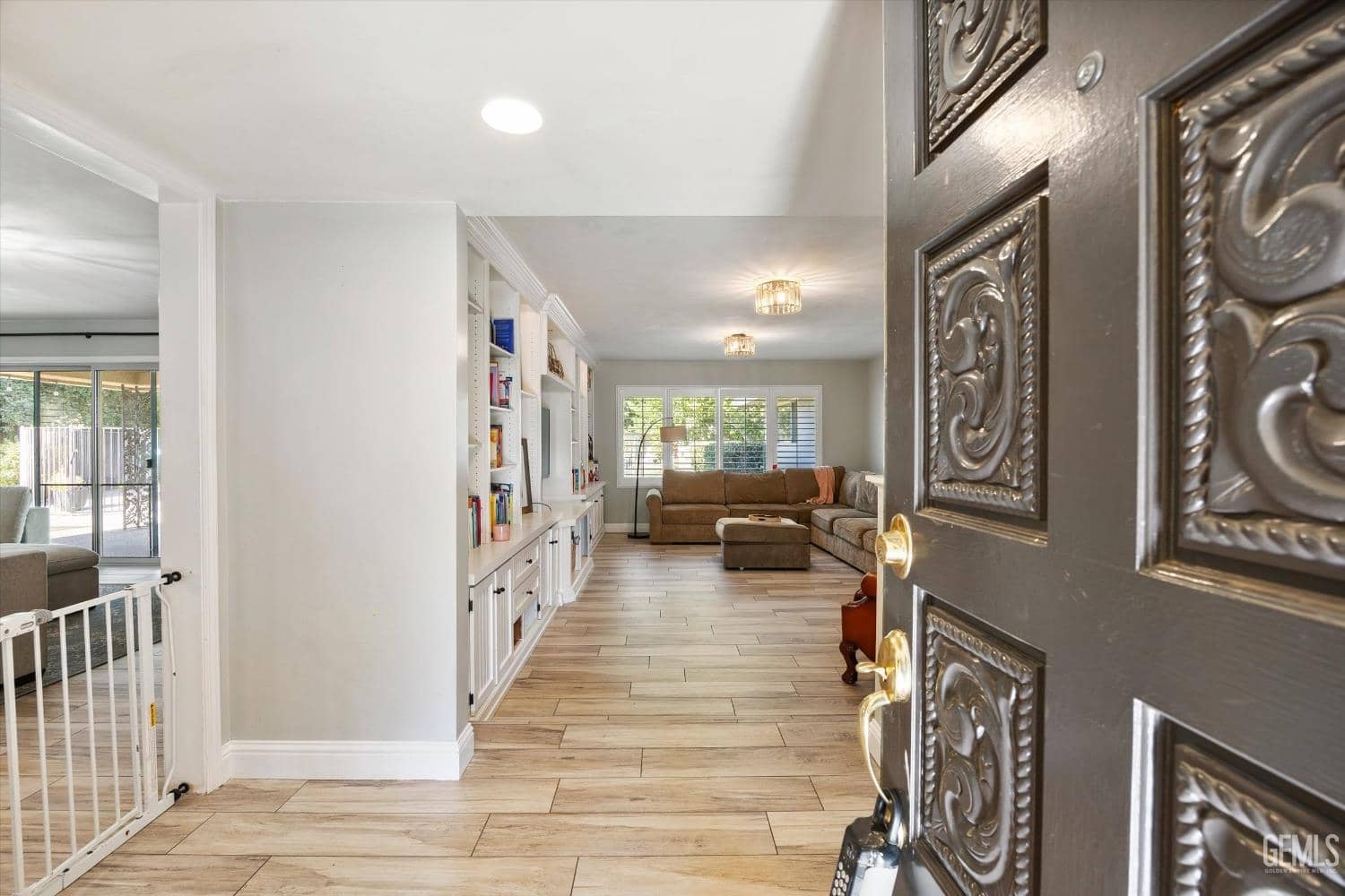 801 Jamaica Way — photo 4