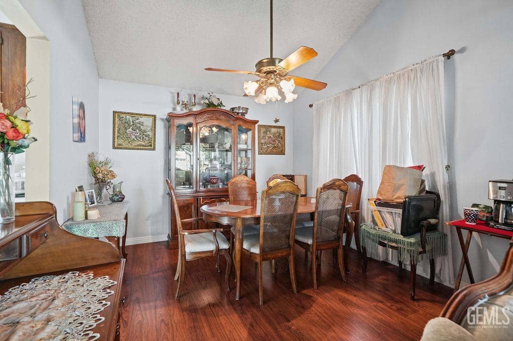 7805 Kandarian Way — photo 5
