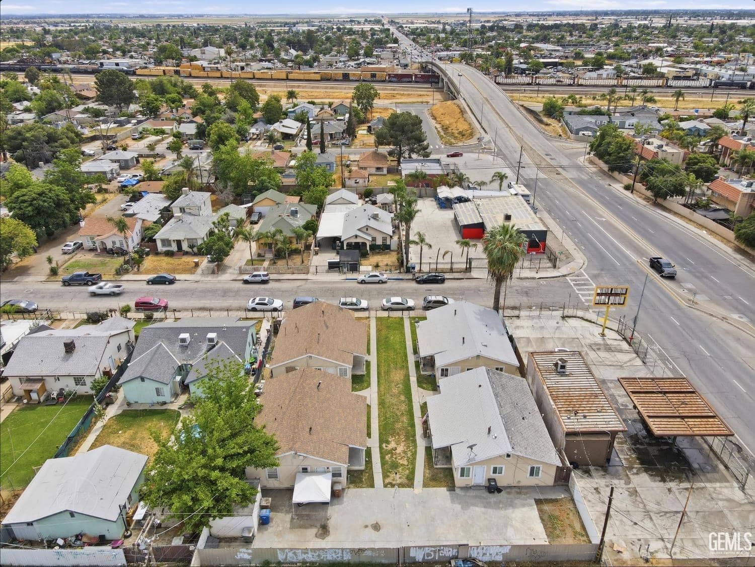 2212 Lake Street — photo 3