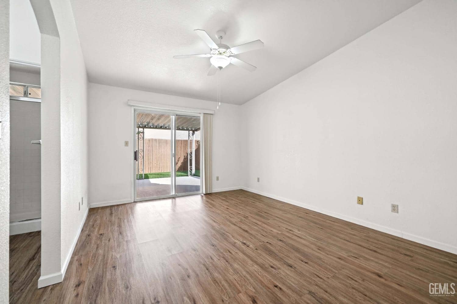 4040 Frost Way — photo 6