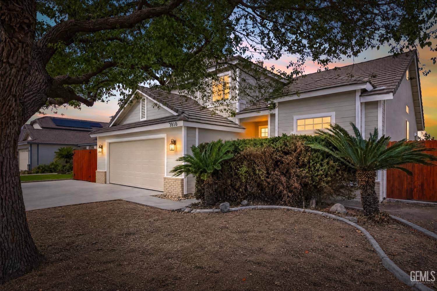 3910 Ocean Breeze Avenue