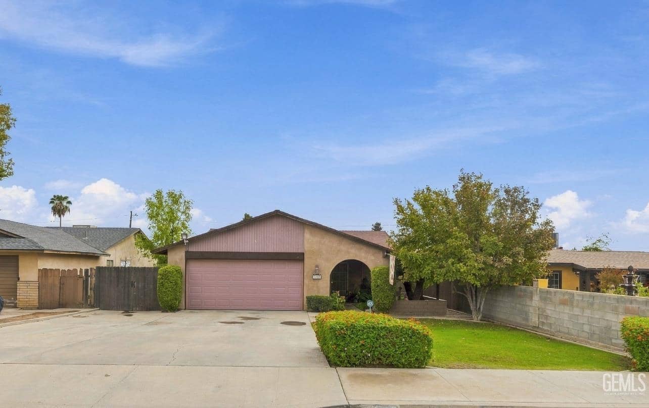 5215 Fillmore Avenue — photo 1