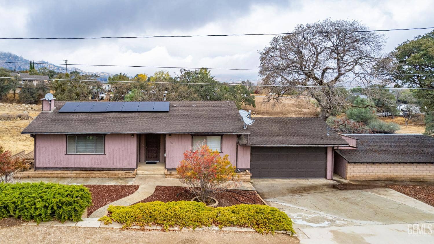 21908 Valley Vista Drive — photo 2