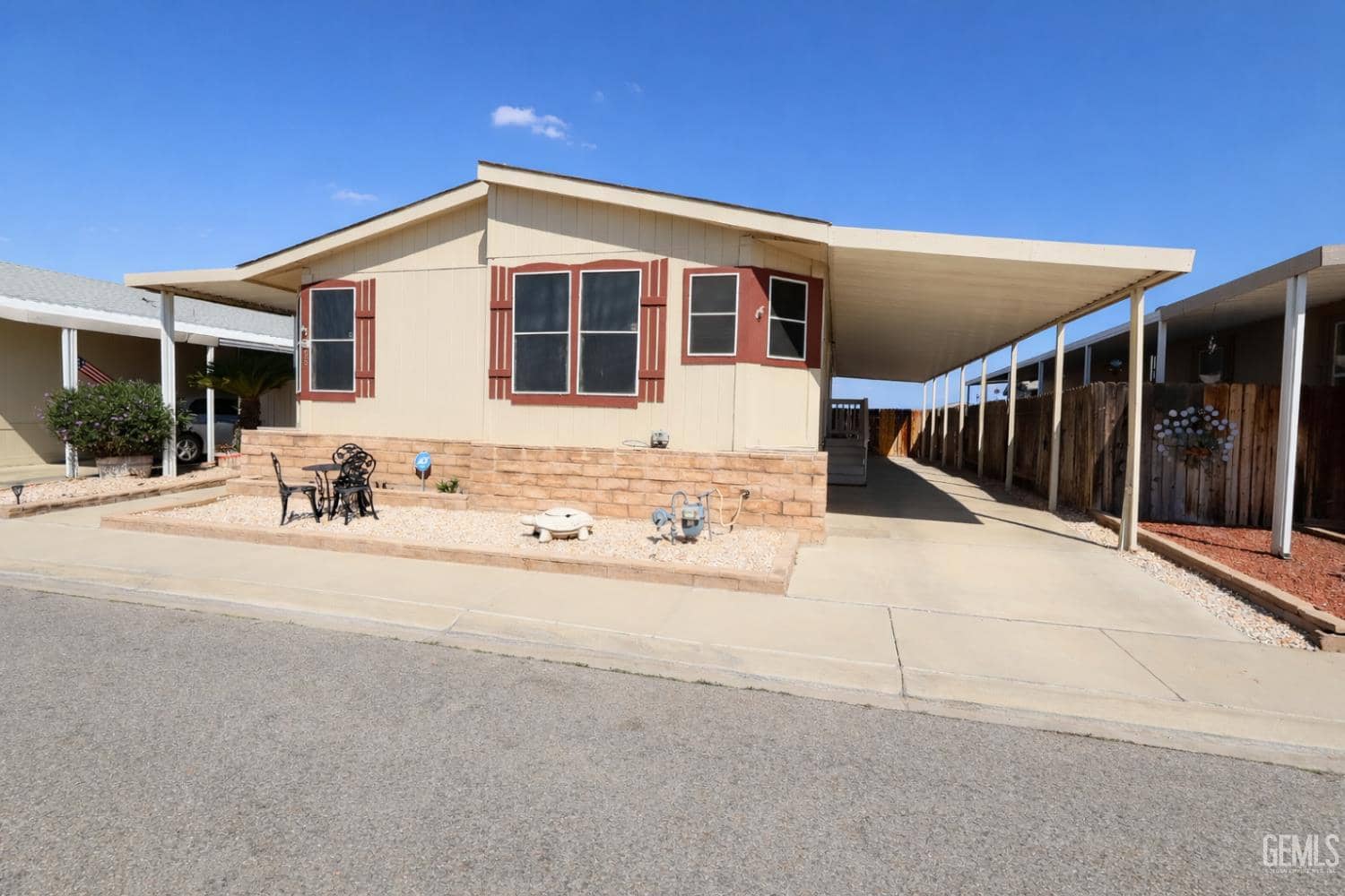 1225 Taft Highway