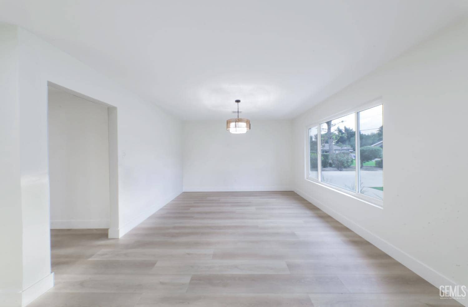 320 Hume Lane — photo 6
