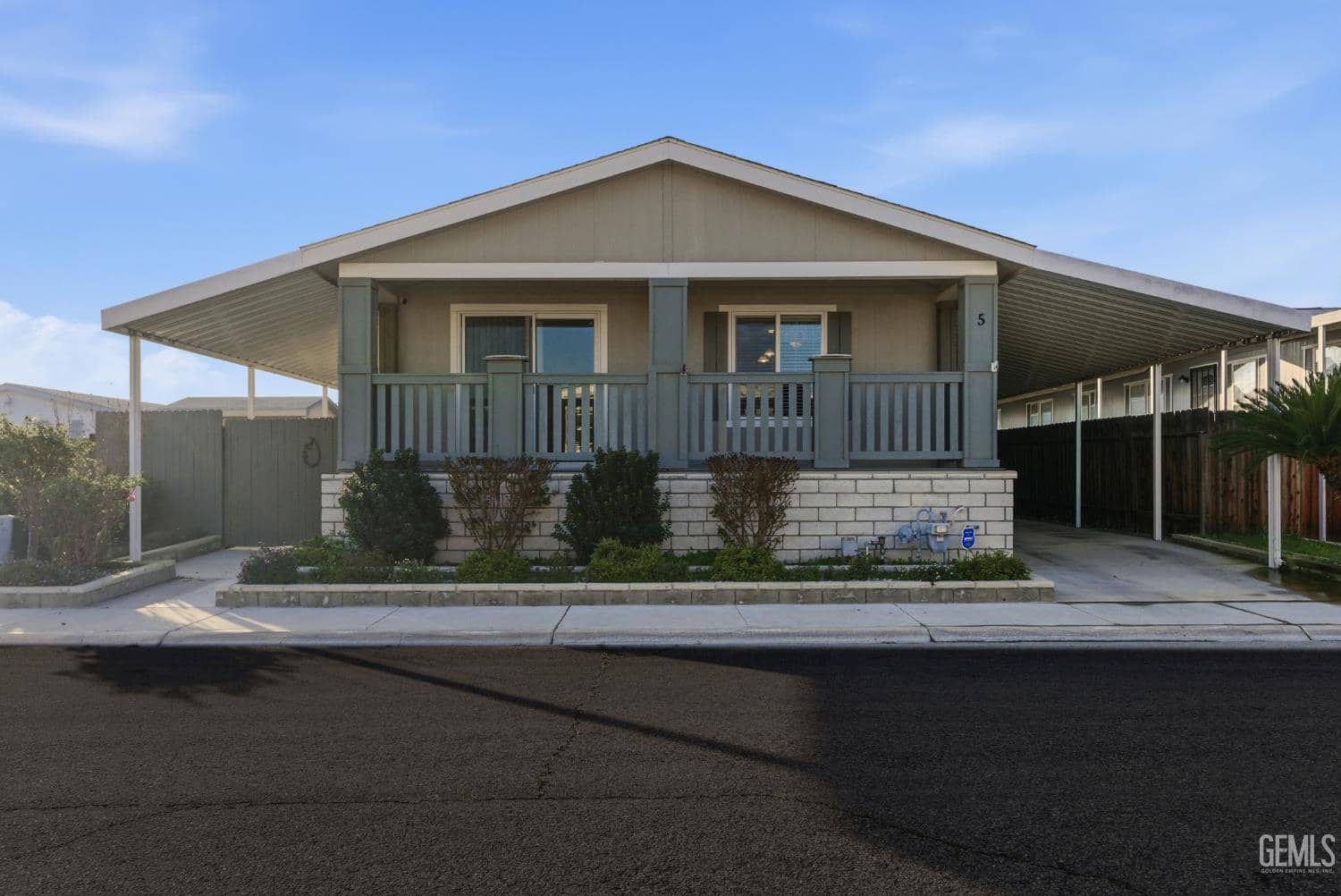 1225 Taft Highway